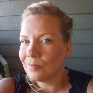 Meet your Posher, Becky